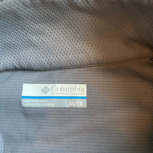 Columbia Men’s Narrows Pointe Moisture Wicking UPF 40 1/4 Zip Long Sleeve Shirt - Picture 3 of 4